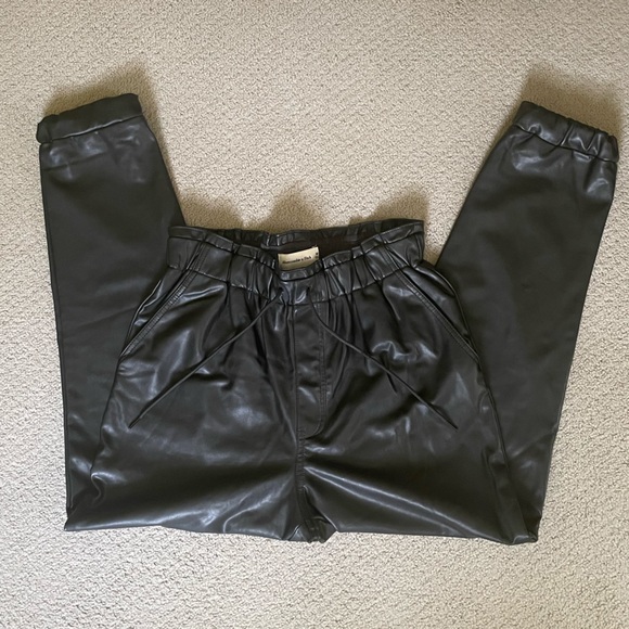 Abercrombie & Fitch Black Leather Joggers Size Medium - Picture 8 of 10